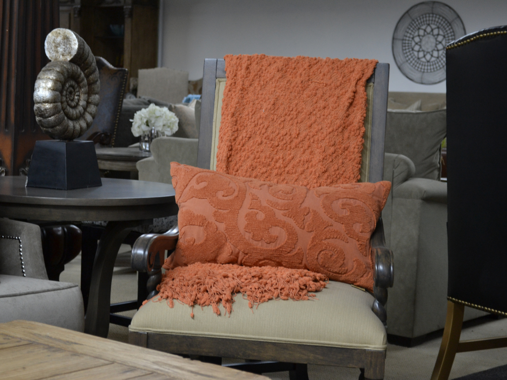 Add a Touch of Warmth and Elegance with Sigla’s Accent Chairs